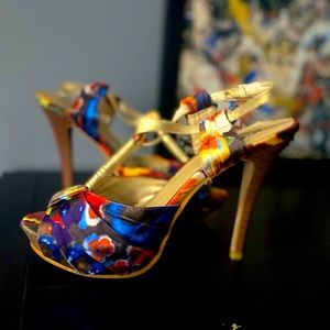 Women’s Size 7 Apt.9 heels!! Multicolored!!